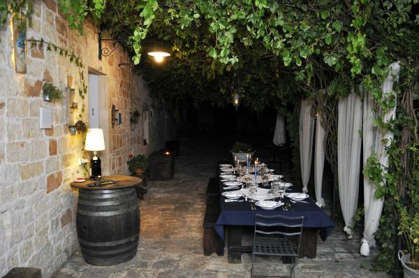 Dinner-Masseria-Apulia